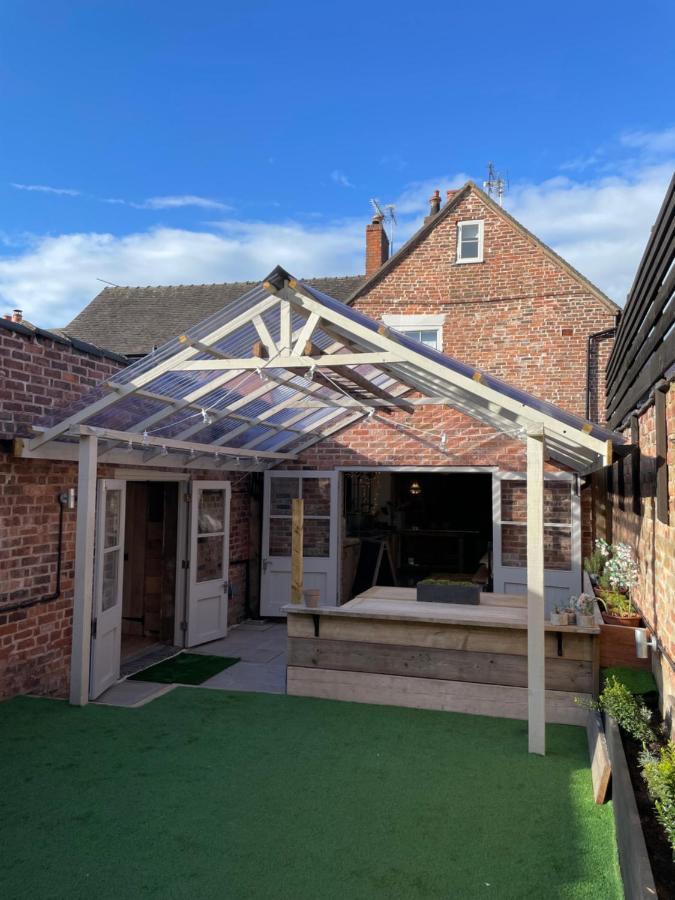 The Walled Garden At Cheshire Boutique Bathhouse Nantwich Esterno foto