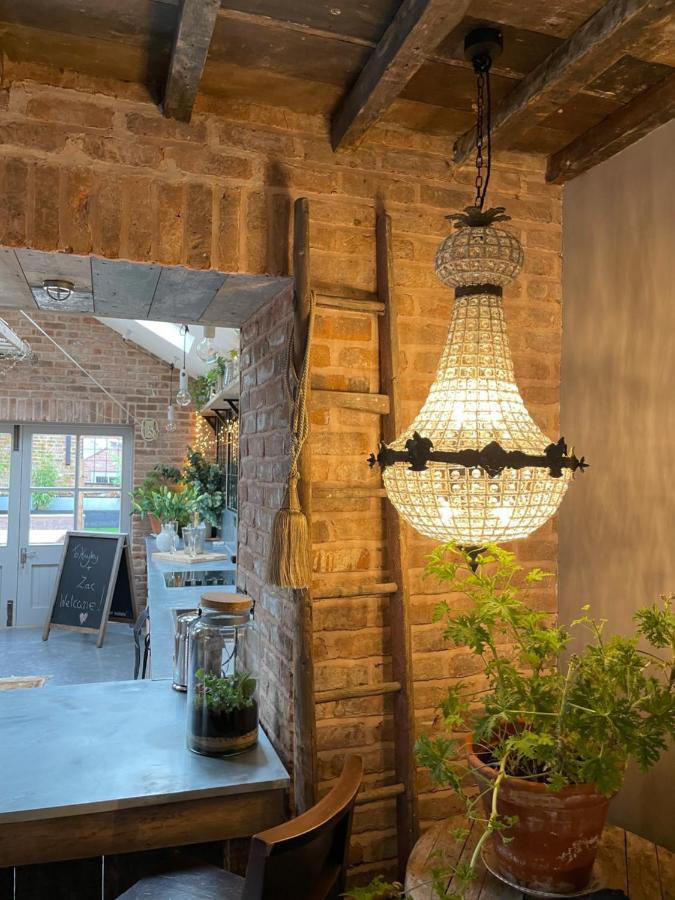 The Walled Garden At Cheshire Boutique Bathhouse Nantwich Esterno foto