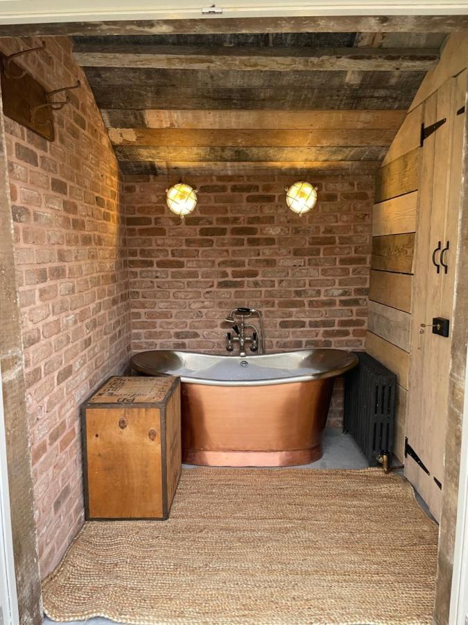 The Walled Garden At Cheshire Boutique Bathhouse Nantwich Esterno foto