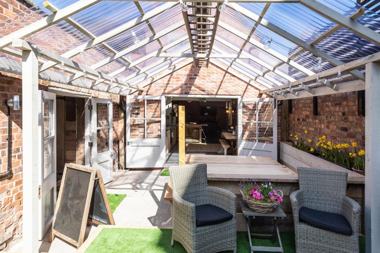 The Walled Garden At Cheshire Boutique Bathhouse Nantwich Esterno foto