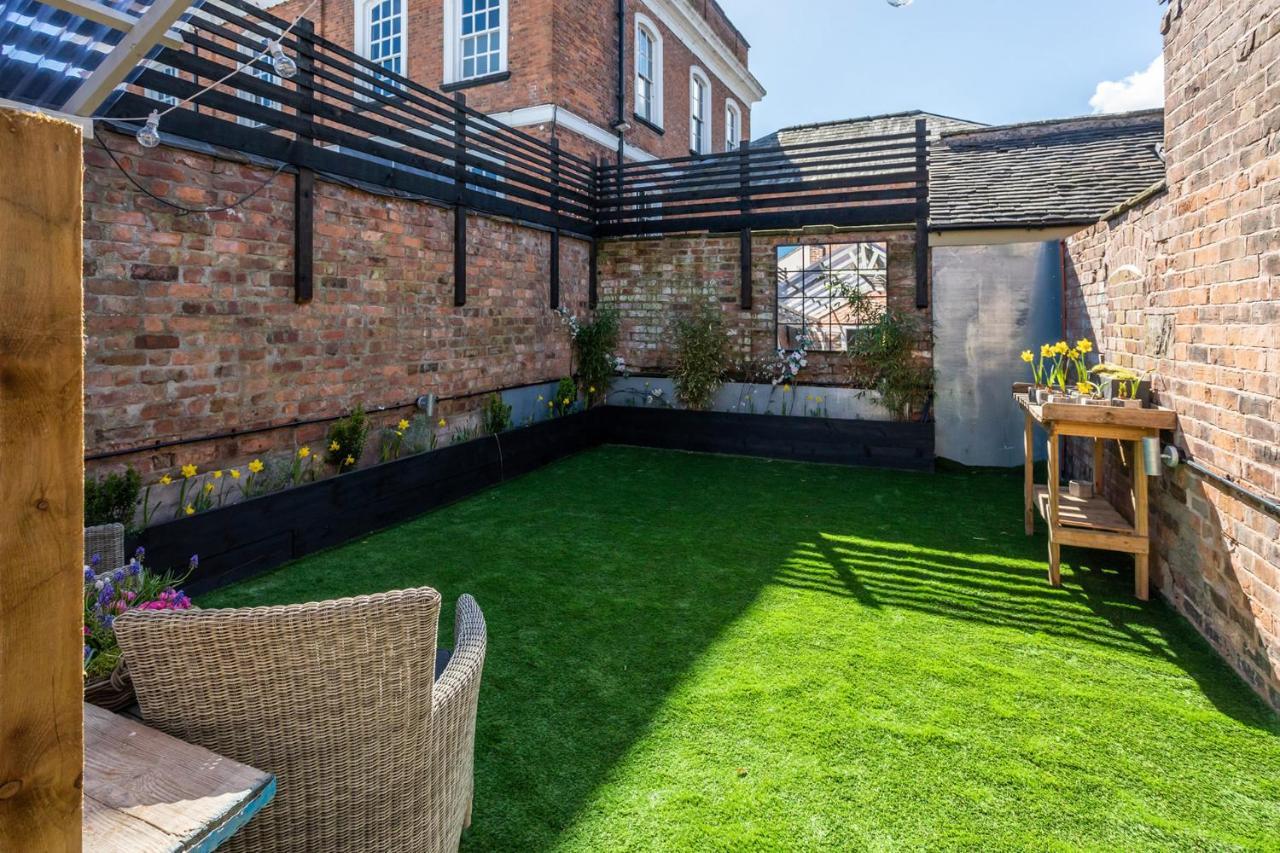 The Walled Garden At Cheshire Boutique Bathhouse Nantwich Esterno foto